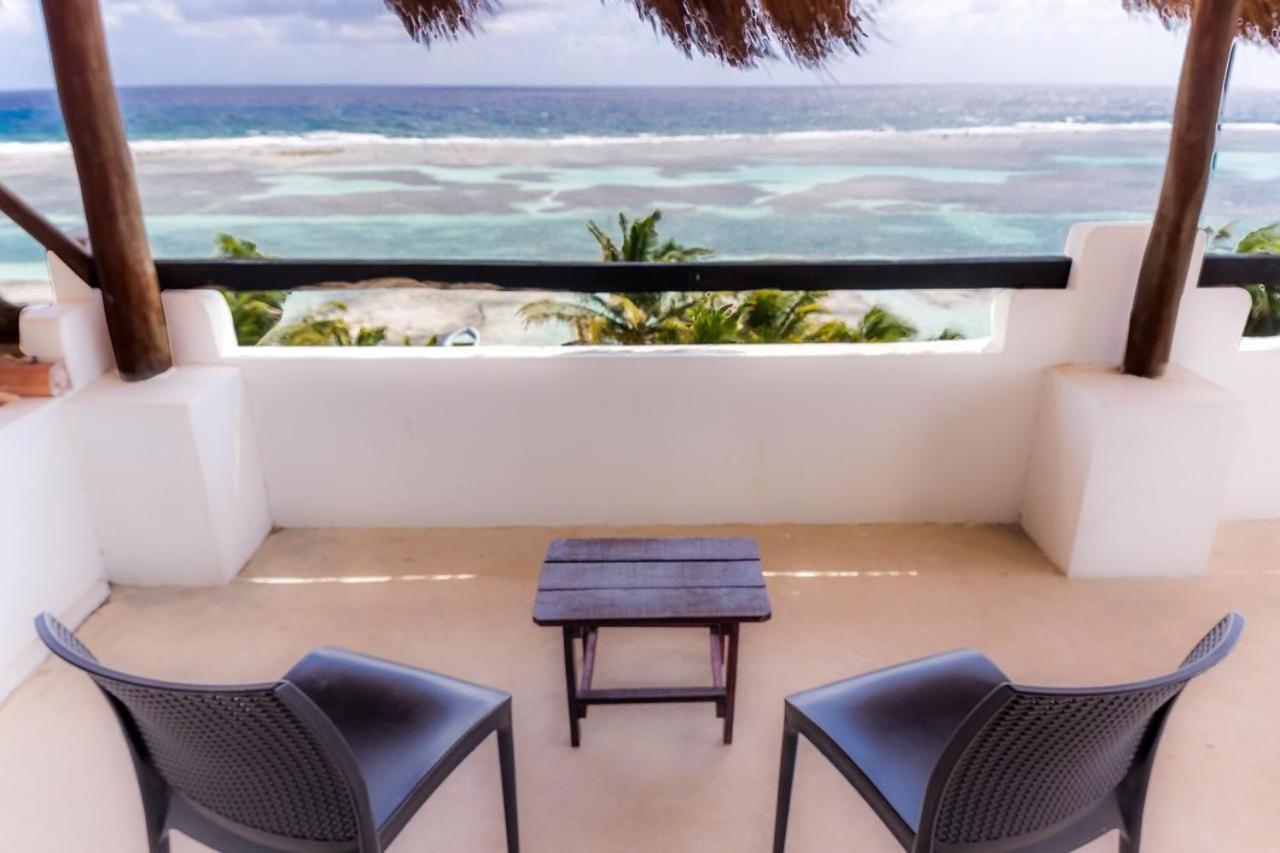 Hotel Blue Reef Frente Al Mar Mahahual Exterior photo